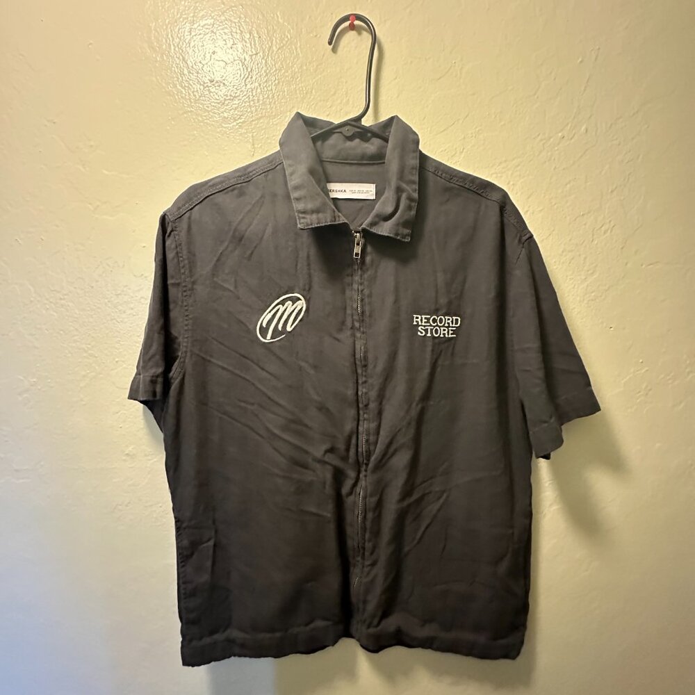 XS Gray and White Magic Records Shirt